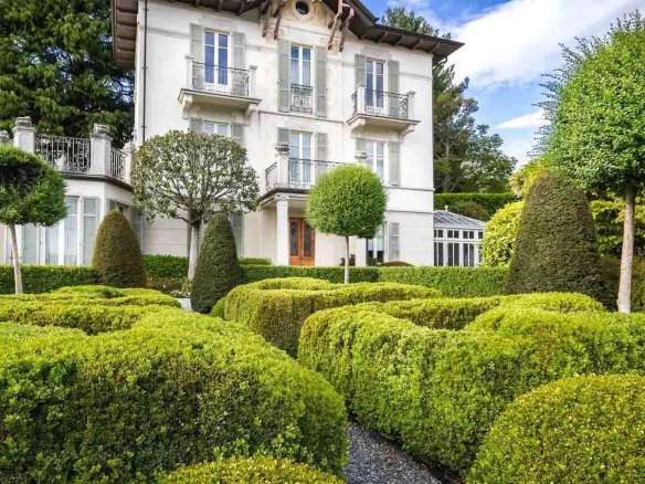 Elegant Villa with Pool near Lake Como, Lombardy