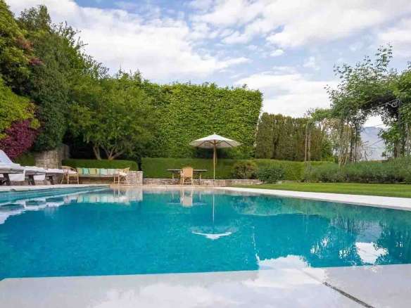 Elegant Villa with Pool near Lake Como, Lombardy