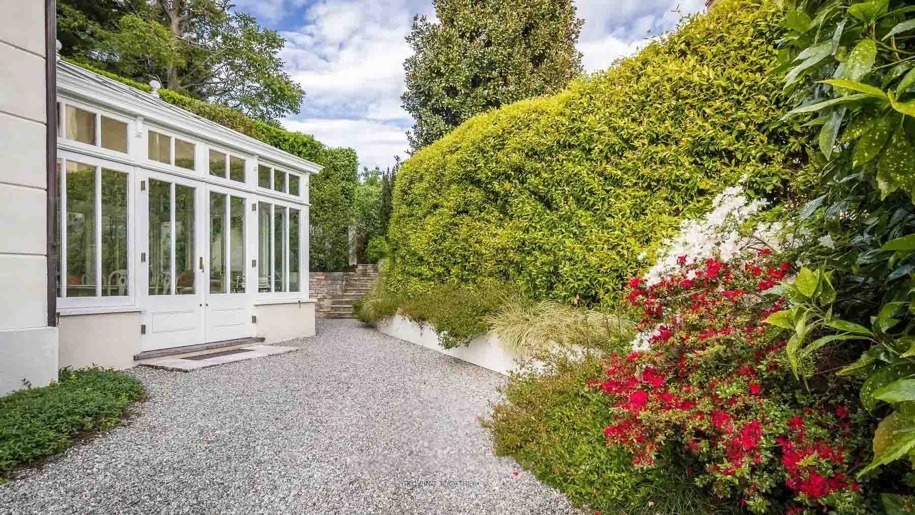 Elegant Villa with Pool near Lake Como, Lombardy
