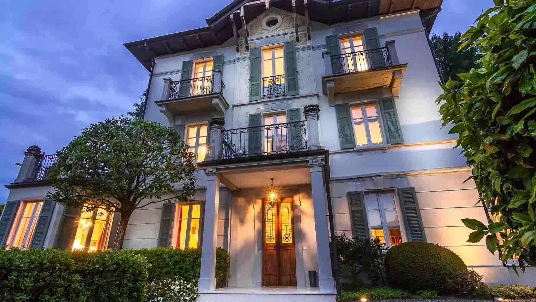 Elegant Villa with Pool near Lake Como, Lombardy