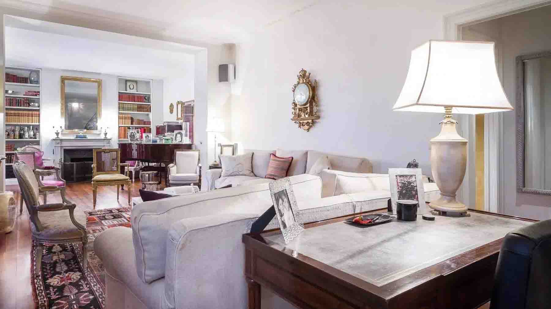 Elegant Villa with Pool near Lake Como, Lombardy