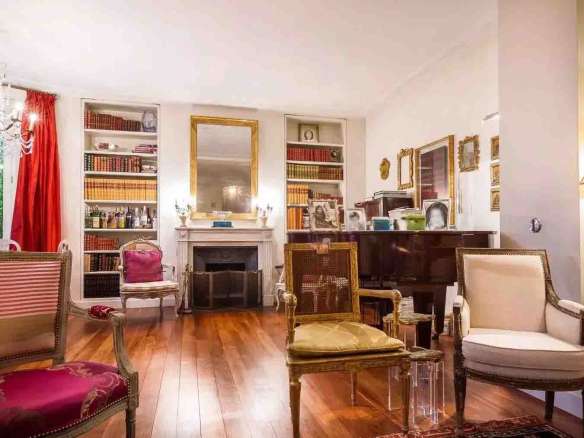 Elegant Villa with Pool near Lake Como, Lombardy