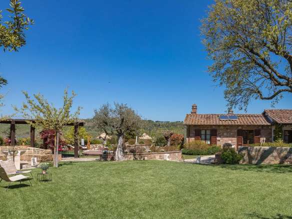 Casale rustico in Città della Pieve, Umbria