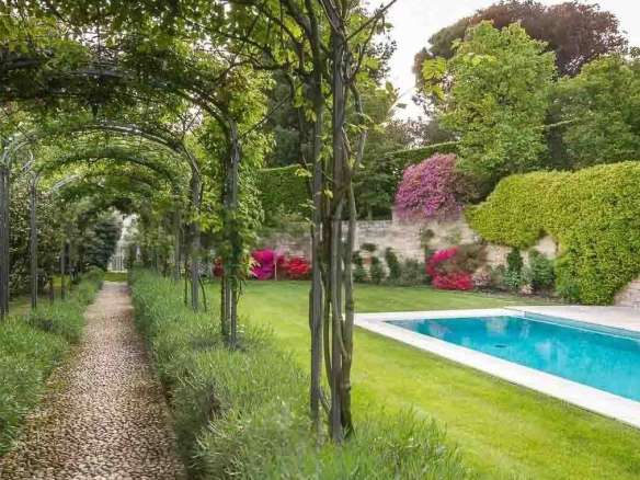 Elegant Villa with Pool near Lake Como, Lombardy