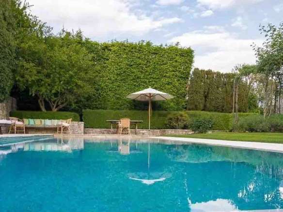 Elegant Villa with Pool near Lake Como, Lombardy