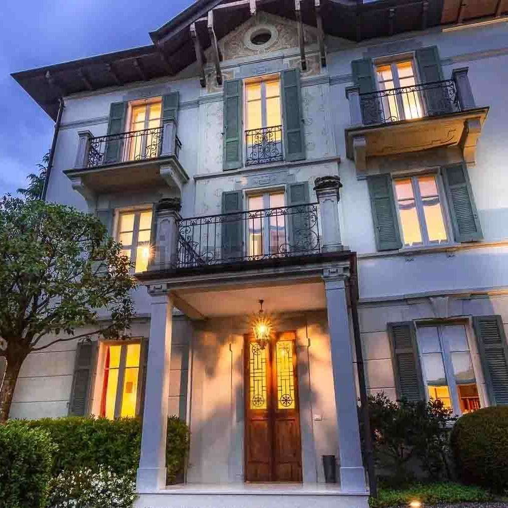 Elegant Villa with Pool near Lake Como, Lombardy