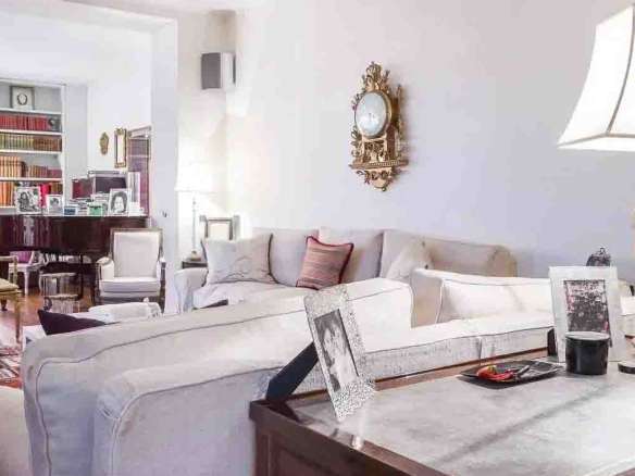 Elegant Villa with Pool near Lake Como, Lombardy