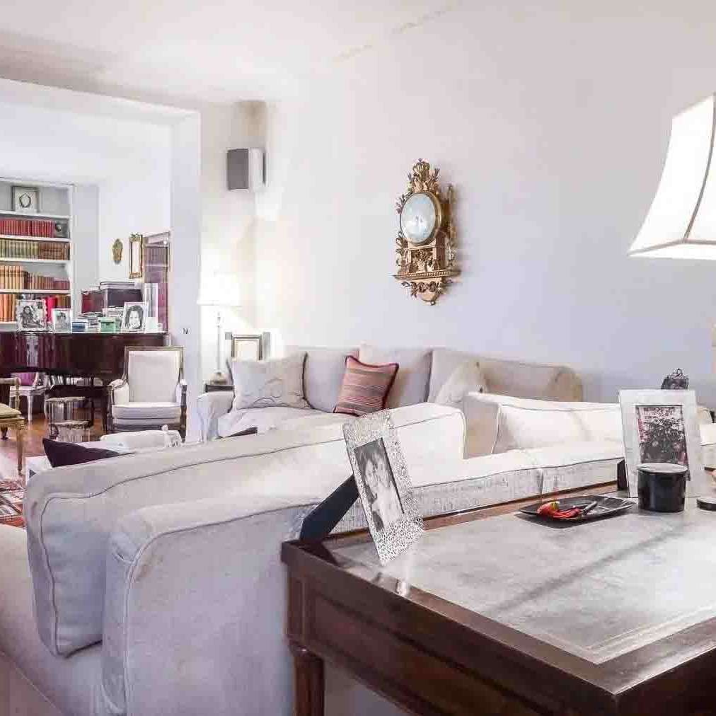 Elegant Villa with Pool near Lake Como, Lombardy