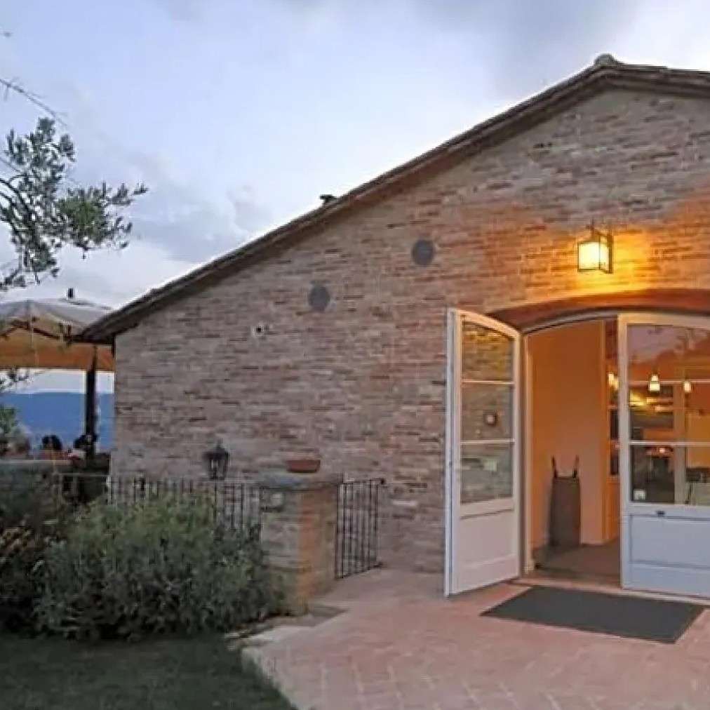 square_1790868527_6abe7b35ab003cdp228-094 Casale rustico in Città della Pieve, Umbria