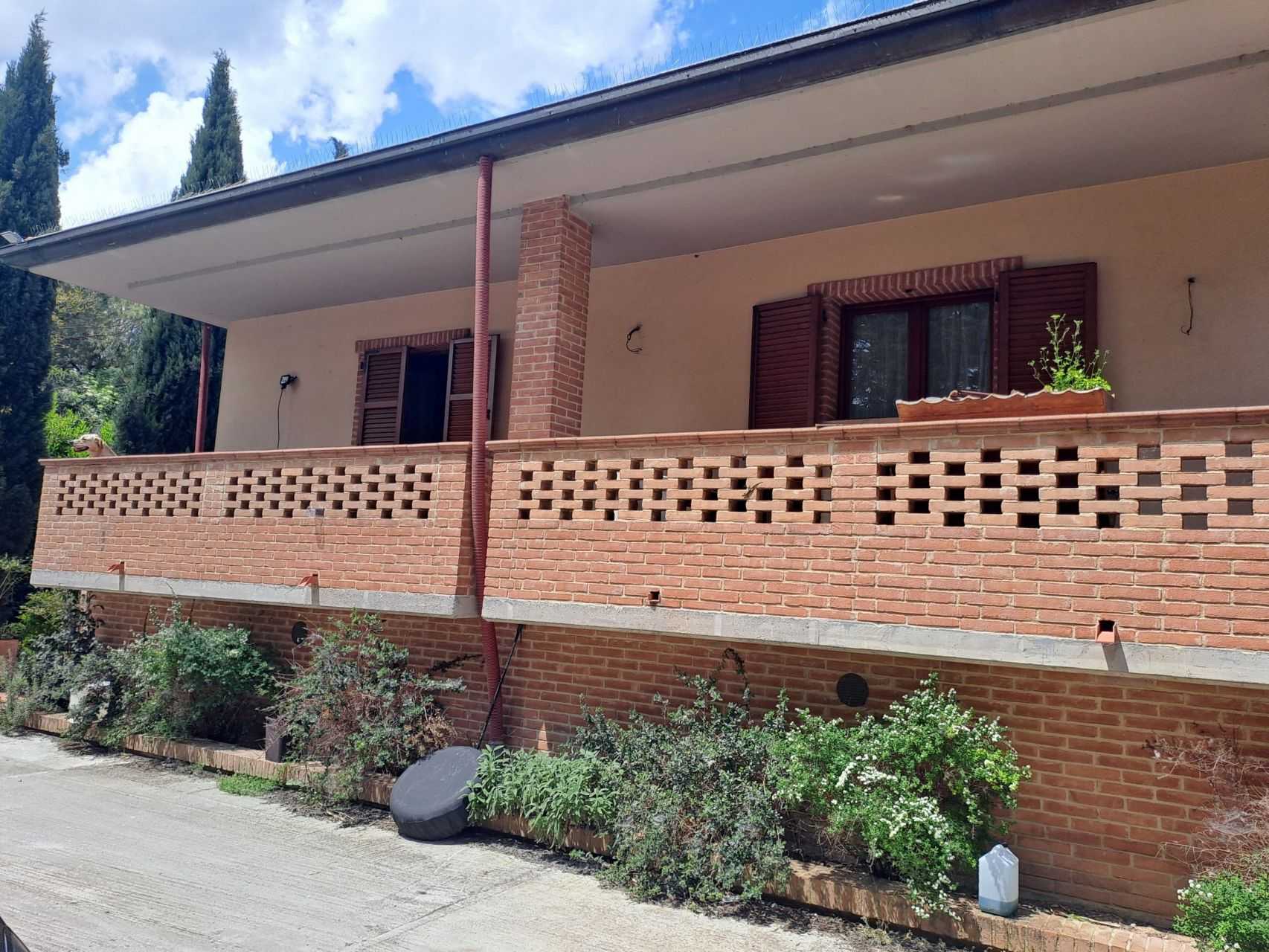 g_202406221244182421 Villa singola su due livelli con ampio giardino in parte terreno edificabile